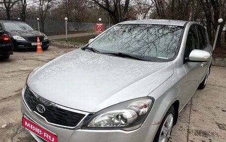 KIA cee'd I рестайлинг, 2012 год, 800 000 рублей, 2 фотография