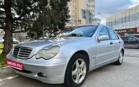 Mercedes-Benz C-Класс, 2003 год, 700 000 рублей, 6 фотография