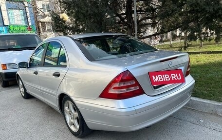 Mercedes-Benz C-Класс, 2003 год, 700 000 рублей, 4 фотография
