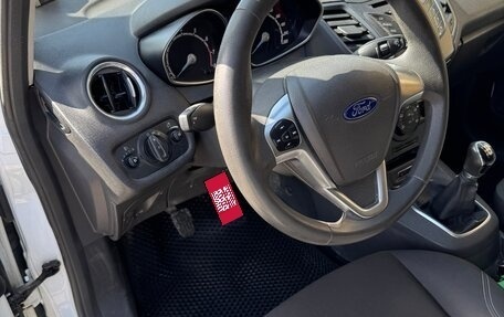 Ford Fiesta, 2015 год, 730 000 рублей, 5 фотография