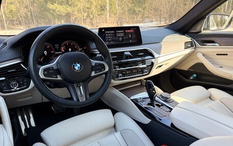 BMW 5 серия, 2017 год, 4 220 000 рублей, 24 фотография