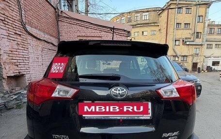 Toyota RAV4, 2013 год, 2 000 000 рублей, 2 фотография