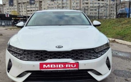 KIA K5, 2020 год, 2 300 000 рублей, 2 фотография