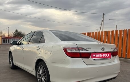 Toyota Camry, 2016 год, 1 950 000 рублей, 6 фотография