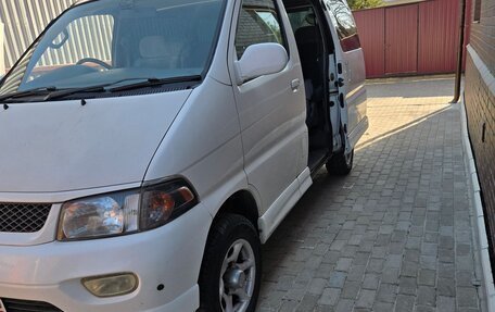 Toyota Regius, 1997 год, 1 500 000 рублей, 3 фотография