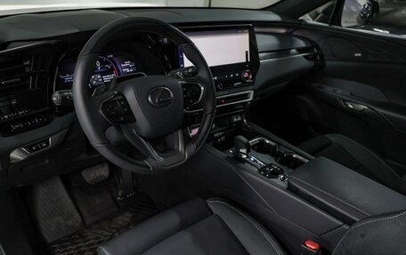 Lexus RX IV рестайлинг, 2025 год, 11 647 000 рублей, 6 фотография