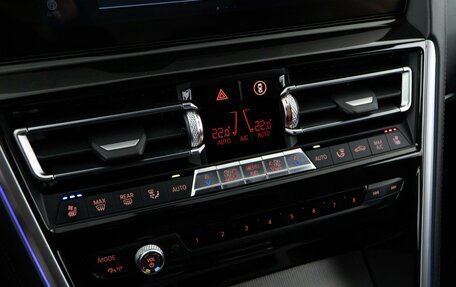 BMW 8 серия, 2019 год, 7 127 077 рублей, 15 фотография