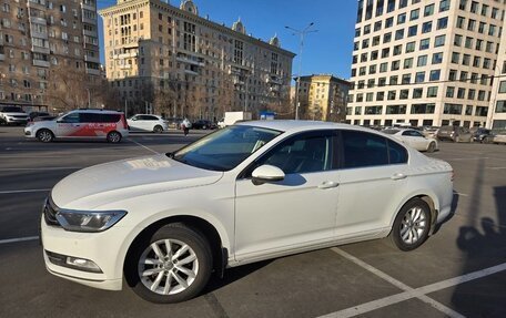 Volkswagen Passat B8 рестайлинг, 2015 год, 1 600 000 рублей, 4 фотография