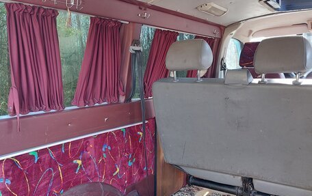 Volkswagen Transporter T5 рестайлинг, 2011 год, 1 100 000 рублей, 11 фотография