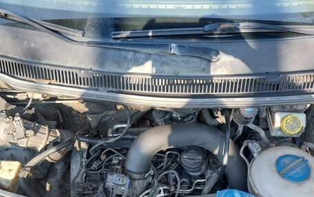 Volkswagen Transporter T5 рестайлинг, 2011 год, 1 100 000 рублей, 16 фотография