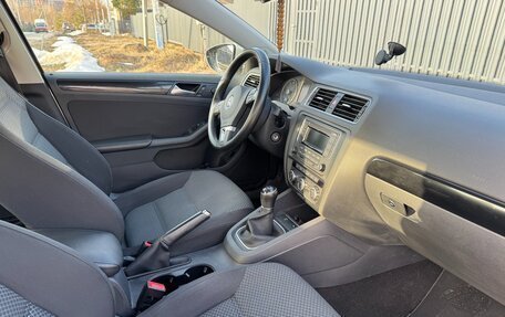 Volkswagen Jetta VI, 2014 год, 1 099 999 рублей, 3 фотография