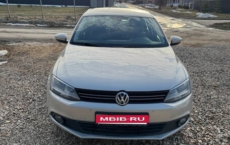 Volkswagen Jetta VI, 2014 год, 1 099 999 рублей, 15 фотография