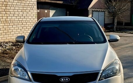 KIA cee'd I рестайлинг, 2011 год, 950 000 рублей, 1 фотография