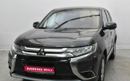 Mitsubishi Outlander III рестайлинг 3, 2016 год, 1 925 000 рублей, 1 фотография