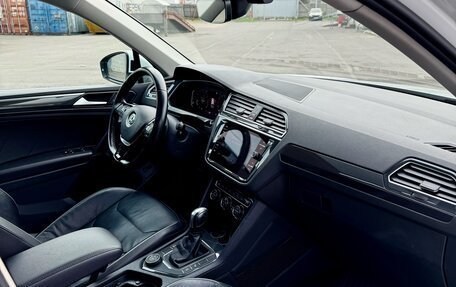 Volkswagen Tiguan II, 2019 год, 2 730 000 рублей, 5 фотография