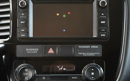 Mitsubishi Outlander III рестайлинг 3, 2016 год, 1 925 000 рублей, 7 фотография