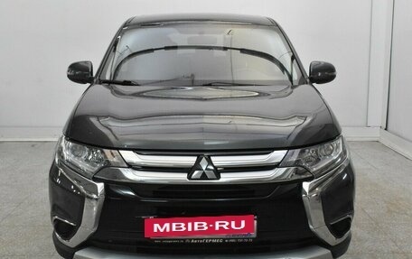 Mitsubishi Outlander III рестайлинг 3, 2016 год, 1 925 000 рублей, 2 фотография