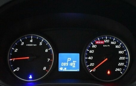 Mitsubishi Outlander III рестайлинг 3, 2016 год, 1 925 000 рублей, 6 фотография