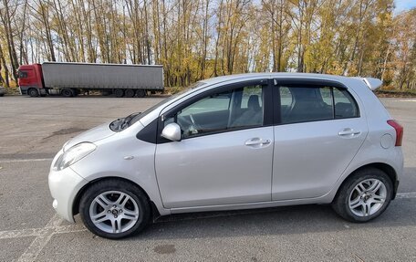 Toyota Yaris III рестайлинг, 2007 год, 550 000 рублей, 3 фотография