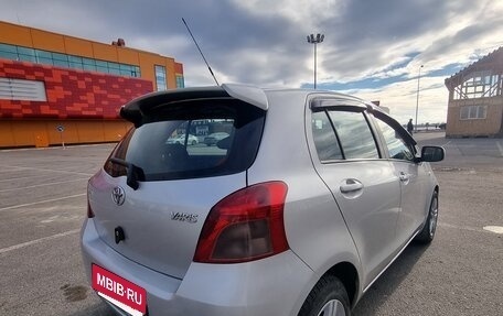 Toyota Yaris III рестайлинг, 2007 год, 550 000 рублей, 5 фотография