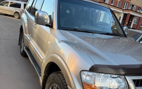 Mitsubishi Pajero III рестайлинг, 2005 год, 900 000 рублей, 2 фотография
