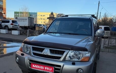 Mitsubishi Pajero III рестайлинг, 2005 год, 900 000 рублей, 1 фотография