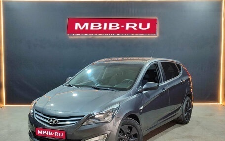 Hyundai Solaris II рестайлинг, 2015 год, 959 000 рублей, 1 фотография