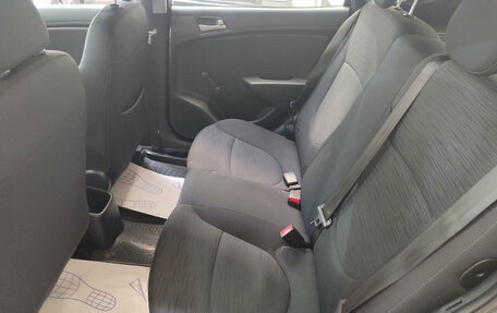 Hyundai Solaris II рестайлинг, 2015 год, 959 000 рублей, 15 фотография