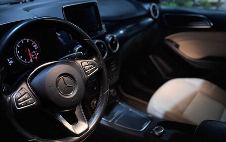 Mercedes-Benz B-Класс, 2015 год, 1 440 000 рублей, 6 фотография