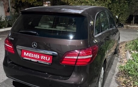 Mercedes-Benz B-Класс, 2015 год, 1 440 000 рублей, 2 фотография