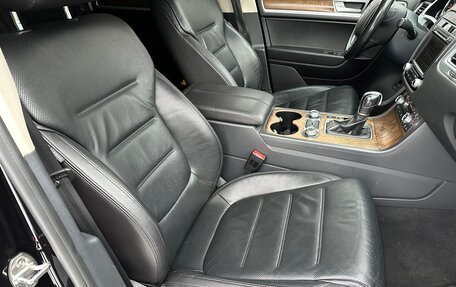 Volkswagen Touareg III, 2016 год, 2 750 000 рублей, 8 фотография