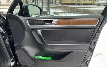 Volkswagen Touareg III, 2016 год, 2 750 000 рублей, 12 фотография