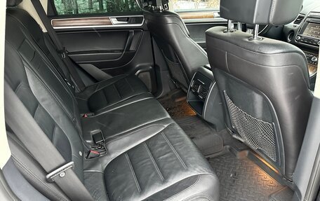 Volkswagen Touareg III, 2016 год, 2 750 000 рублей, 11 фотография