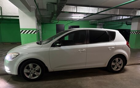 KIA cee'd I рестайлинг, 2010 год, 850 000 рублей, 2 фотография