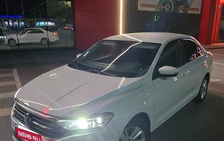 Volkswagen Polo VI (EU Market), 2022 год, 1 890 000 рублей, 2 фотография