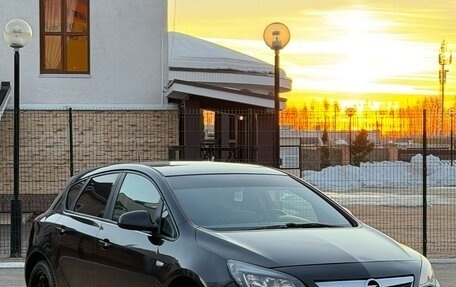 Opel Astra J, 2010 год, 475 000 рублей, 3 фотография