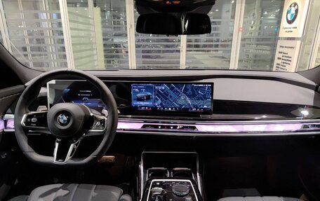 BMW 7 серия, 2025 год, 18 530 000 рублей, 13 фотография