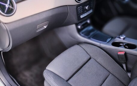 Mercedes-Benz B-Класс, 2017 год, 1 400 000 рублей, 35 фотография