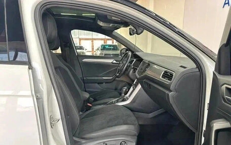 Volkswagen T-Roc I, 2022 год, 1 490 000 рублей, 8 фотография