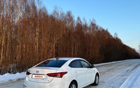 Hyundai Solaris II рестайлинг, 2018 год, 1 950 000 рублей, 5 фотография