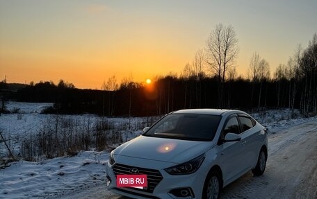 Hyundai Solaris II рестайлинг, 2018 год, 1 950 000 рублей, 13 фотография