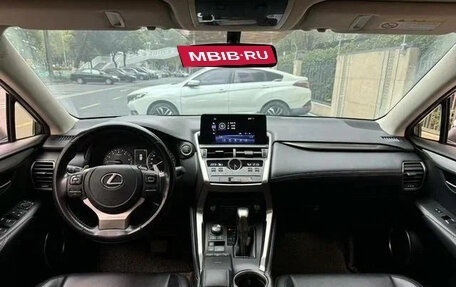 Lexus NX I, 2021 год, 2 600 000 рублей, 5 фотография