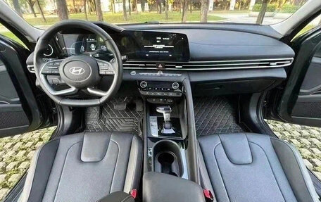 Hyundai Elantra, 2022 год, 1 280 000 рублей, 6 фотография