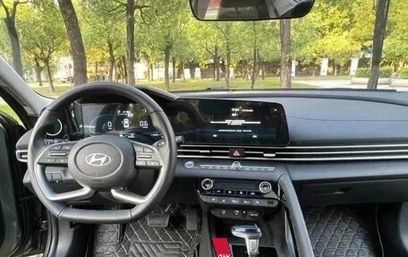 Hyundai Elantra, 2022 год, 1 280 000 рублей, 7 фотография