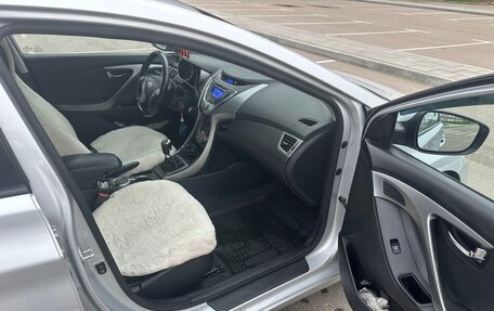 Hyundai Elantra V, 2013 год, 950 000 рублей, 12 фотография