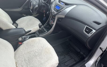 Hyundai Elantra V, 2013 год, 950 000 рублей, 13 фотография