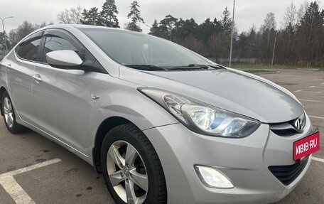 Hyundai Elantra V, 2013 год, 950 000 рублей, 2 фотография
