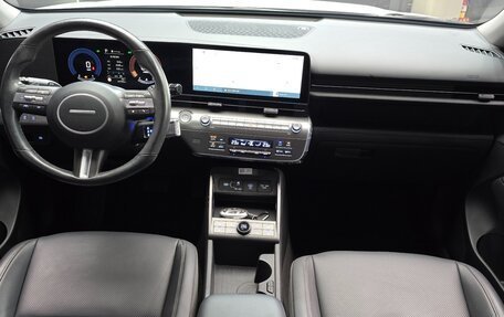 Hyundai Kona, 2023 год, 2 100 005 рублей, 4 фотография