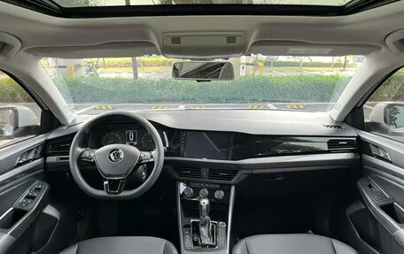 Volkswagen Bora, 2022 год, 1 373 757 рублей, 8 фотография