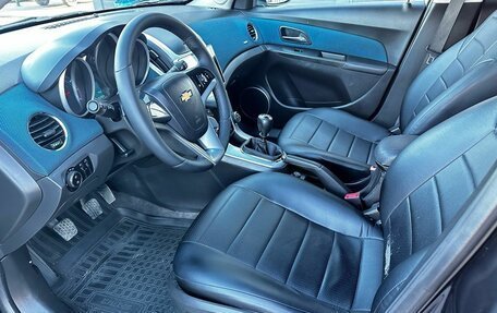 Chevrolet Cruze II, 2013 год, 830 000 рублей, 9 фотография